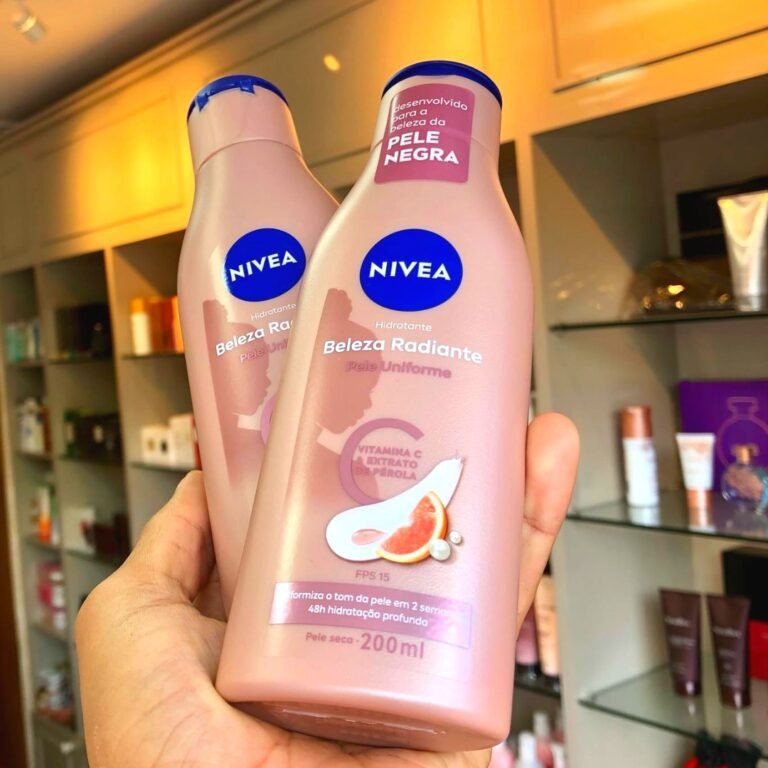 NIVEA Hidratante Corporal Beleza Radiante Pele Uniforme ou Hidratante Firmador