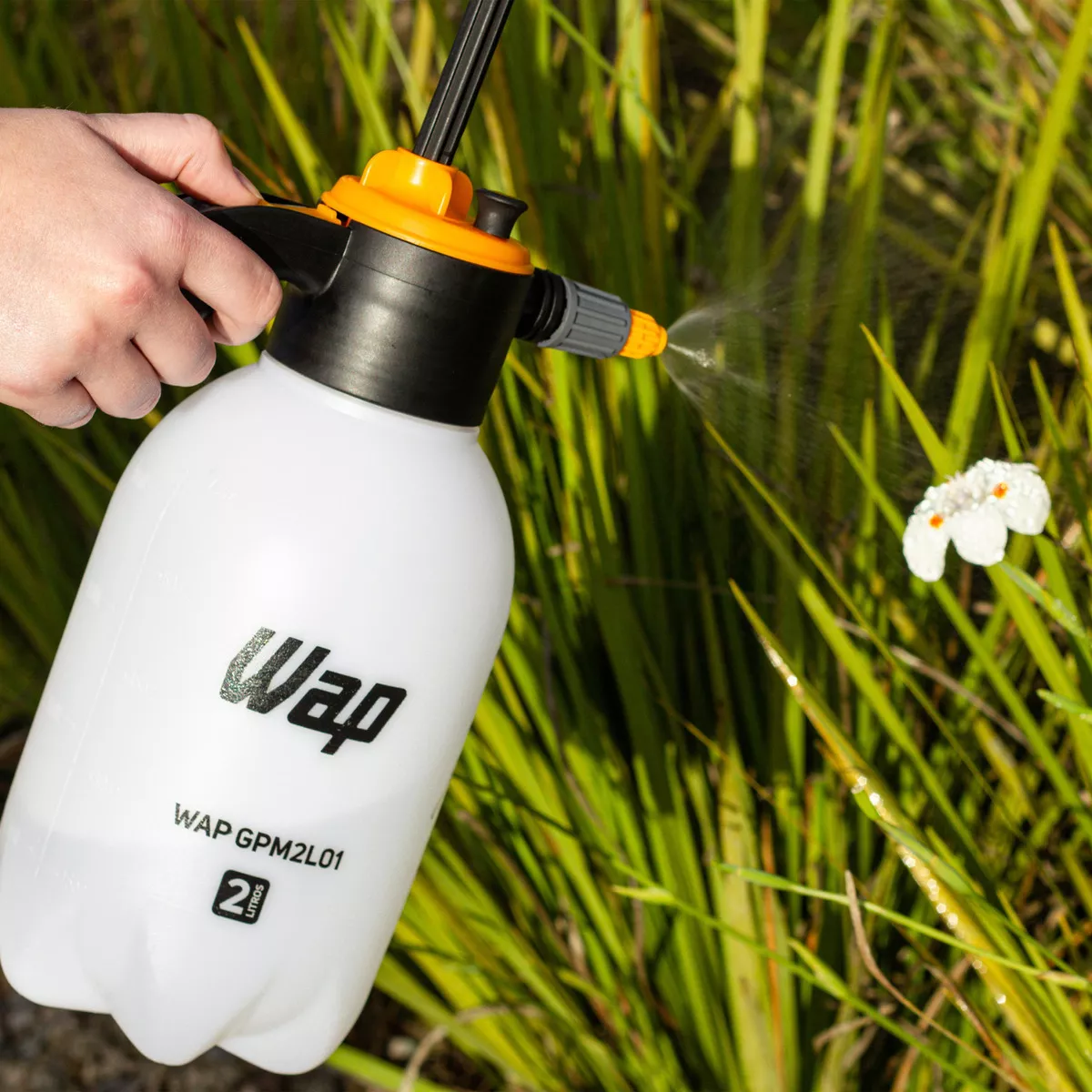 WAP Pulverizador Manual 2 Litros GPM2L01 Borrifador Compressão Prévia Jato Regulável Trava Para Pulverização Contí­nua Uso Doméstico